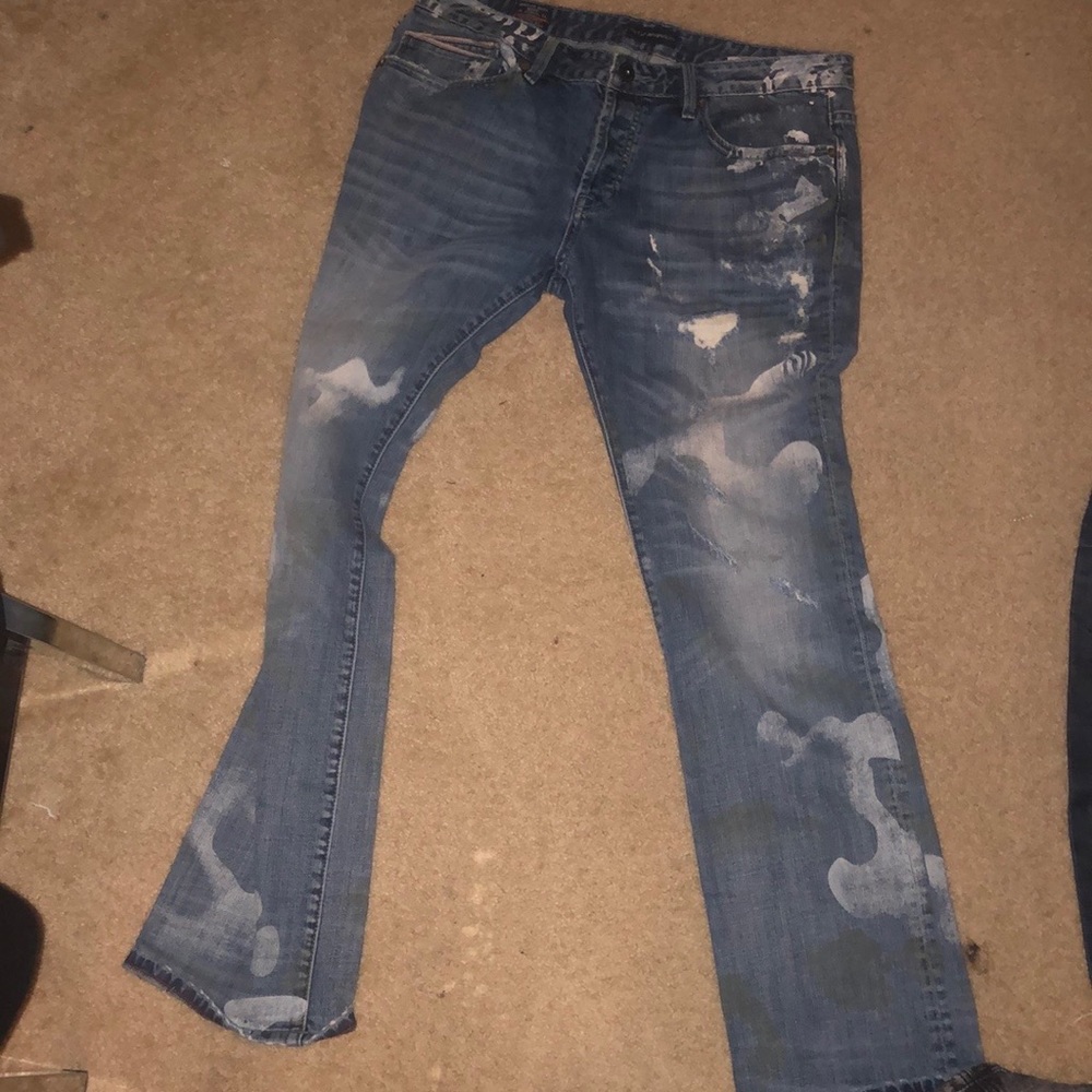 Men blue jeans